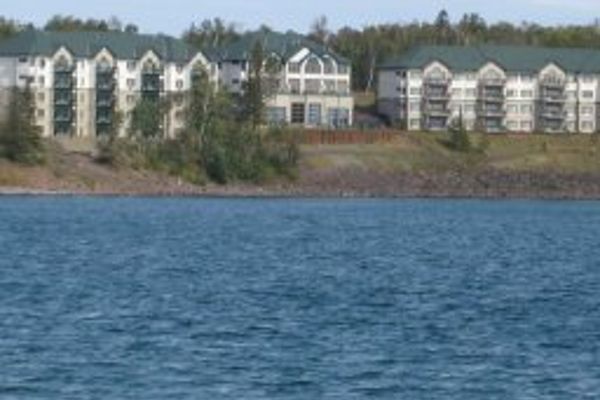 Superior Shores Resort (Two Harbors)